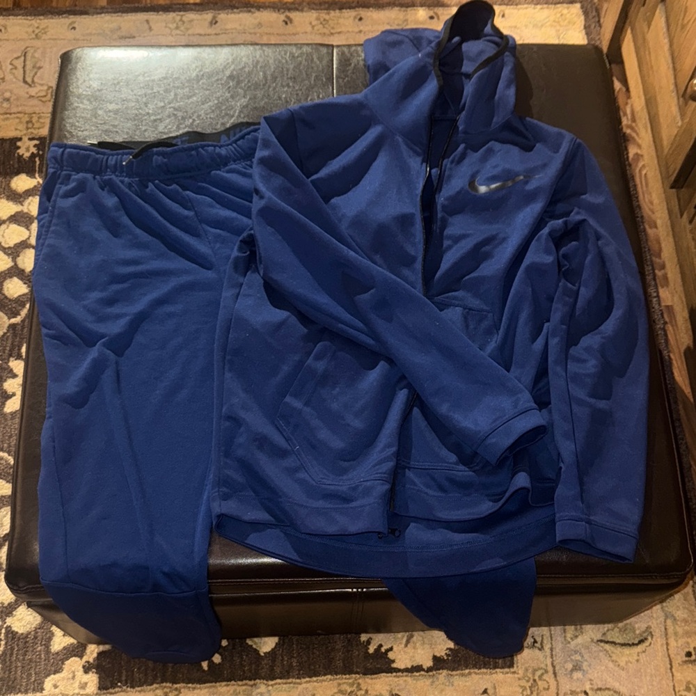 Nike Dri Fit Deep Blue Athletic Set